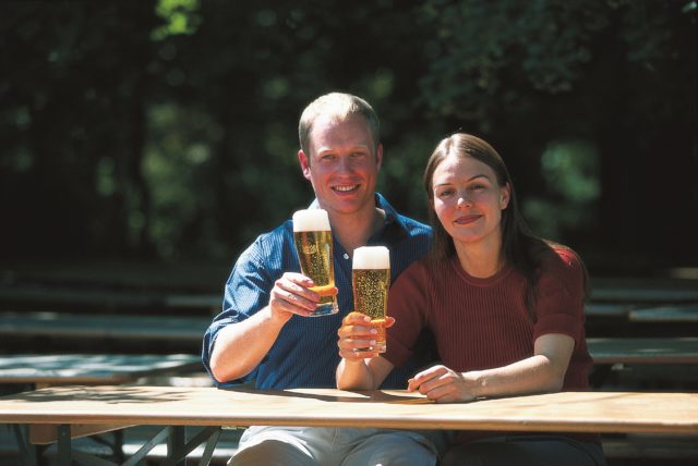 32_biergarten_helles_0.5