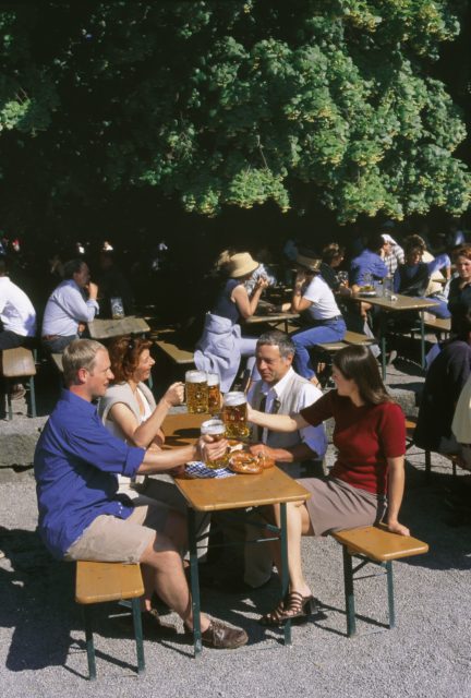 43_biergarten_radler_russ