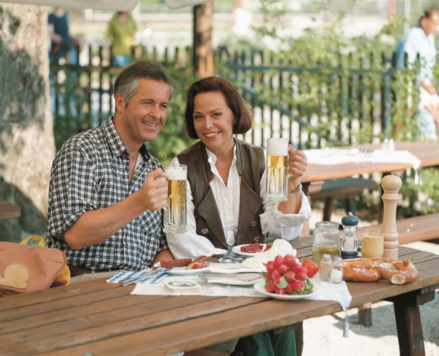52_biergarten_radler
