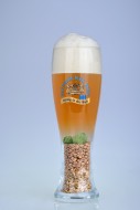 Abbildung der anteilig enthaltenen Rohstoffe pro Glas in hellem Weißbier/ Weizenbier