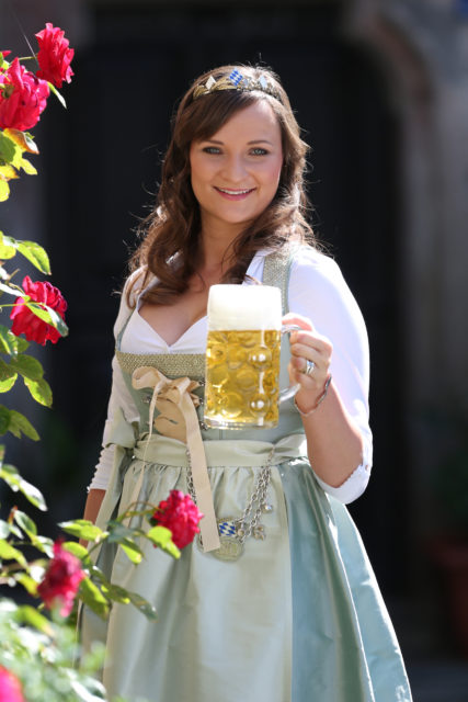 BayerBierKoenigin2014-2015_Tina-ChristinRueger_06