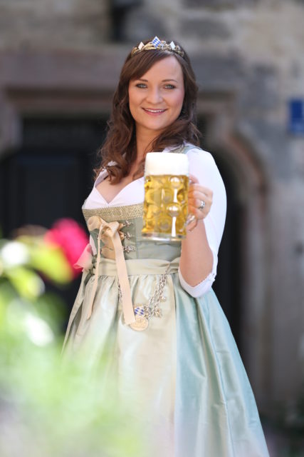 BayerBierKoenigin2014-2015_Tina-ChristinRueger_08