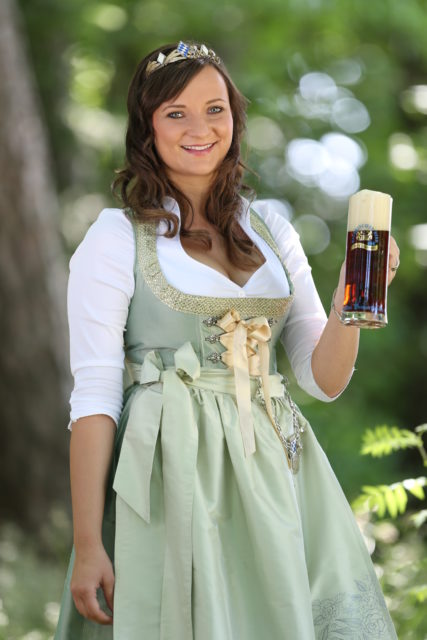 BayerBierKoenigin2014-2015_Tina-ChristinRueger_Dunkles-05