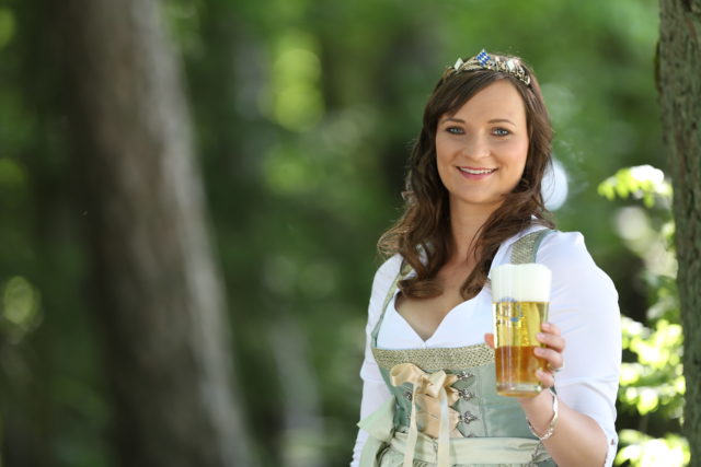 BayerBierKoenigin2014-2015_Tina-ChristinRueger_Helles-02