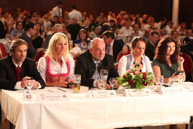 Die Jury_Florian Oberndorfer_Ulrike Scharf_Friedrich Düll_Elisa Berzaghi-Freymann_Karin Schubert-02