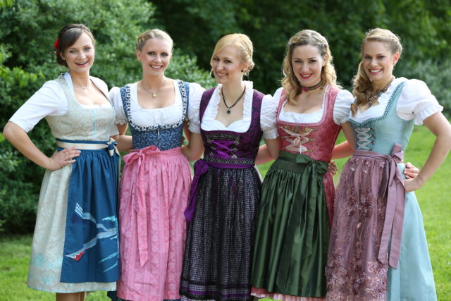 Die fünf Finalistinnen_ Tina-Christin Rüger_Marie-Theres Waldenfels_Christine Lang_Andrea Lindner_Andrea Lechleiter (vlnr)