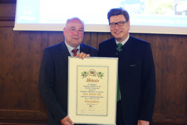 Ehrenpräsident Friedrich Düll und Präsident Georg VI. Schneider