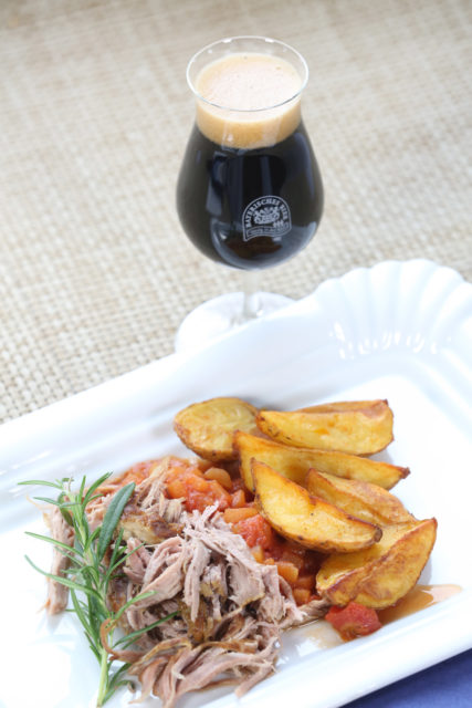 Pulled Pork mit Apfel-Tomaten-Sauce und Porter
