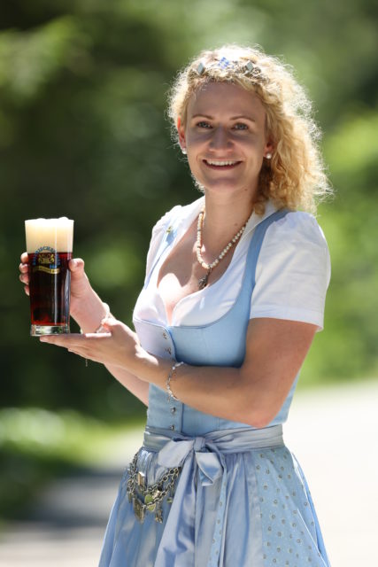 BayerBierkoenigin2018-19_Johanna Seiler_Dunkles-1