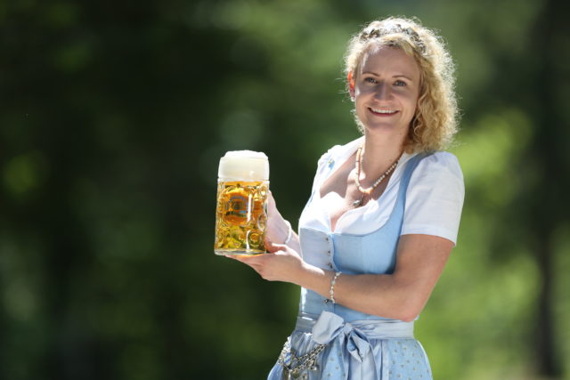 BayerBierkoenigin2018-19_Johanna Seiler_Maß-20