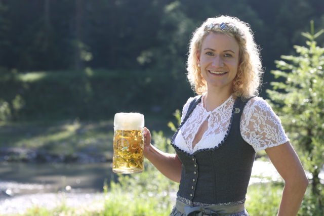 BayerBierkoenigin2018-19_Johanna Seiler_Maß-21