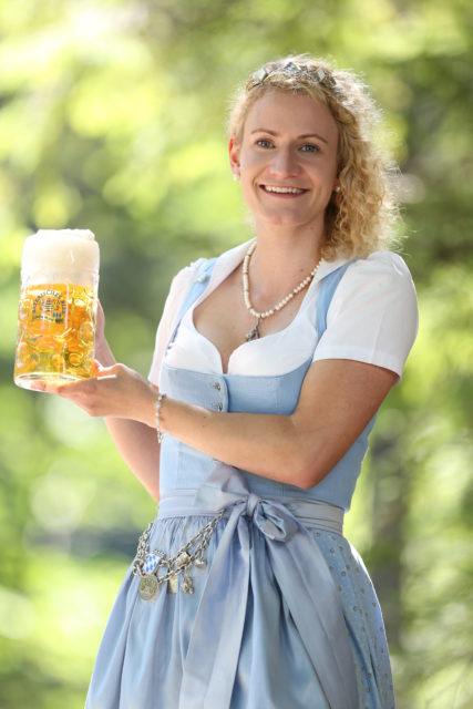BayerBierkoenigin2018-19_Johanna Seiler_Maß-29