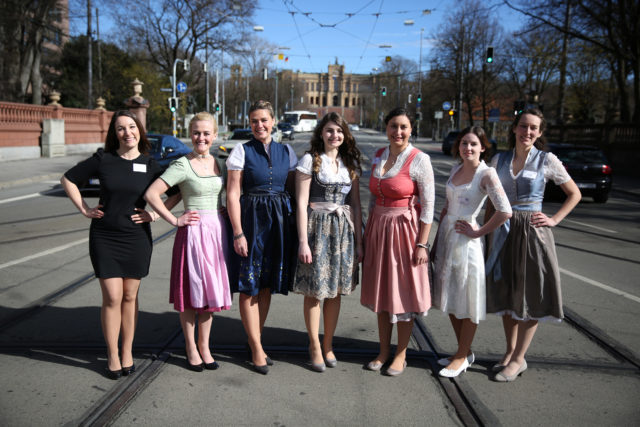 vlnr_Carola Landgraf-Veronika Ettstaller-Stephanie Tiling-Marina Schicker-Elisabeth Erhard-Lisa Wagner-Carolin Strobl